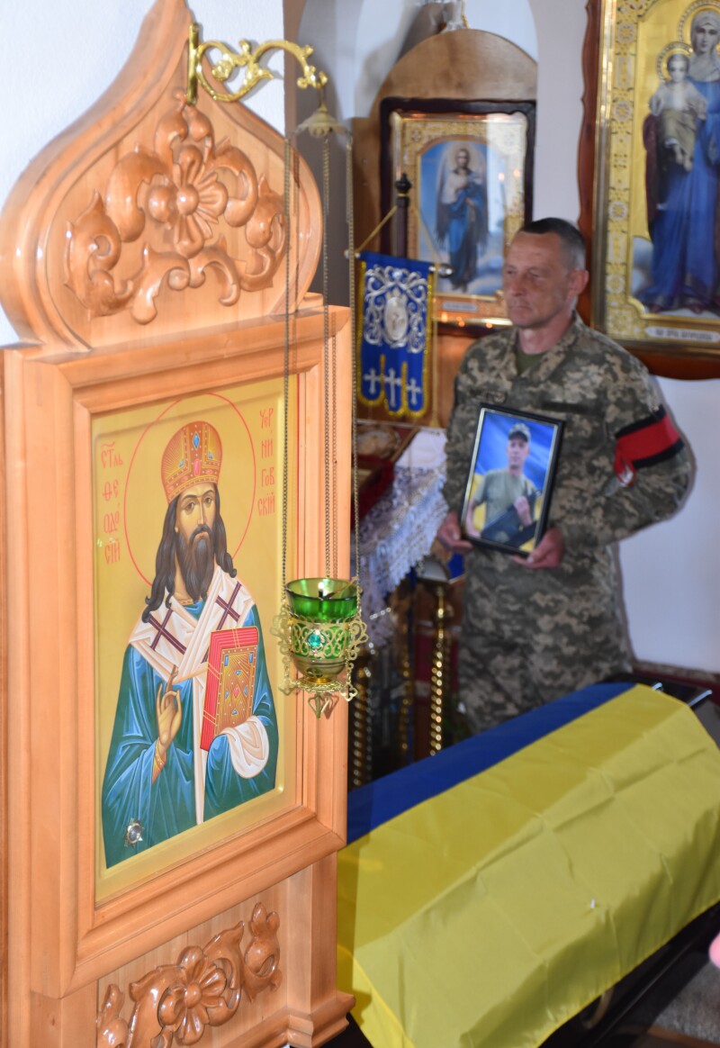 Загинув у боях на Курщині майже два роки тому: у Луцькій громаді провели в останню дорогу захисника Миколу Лясковського