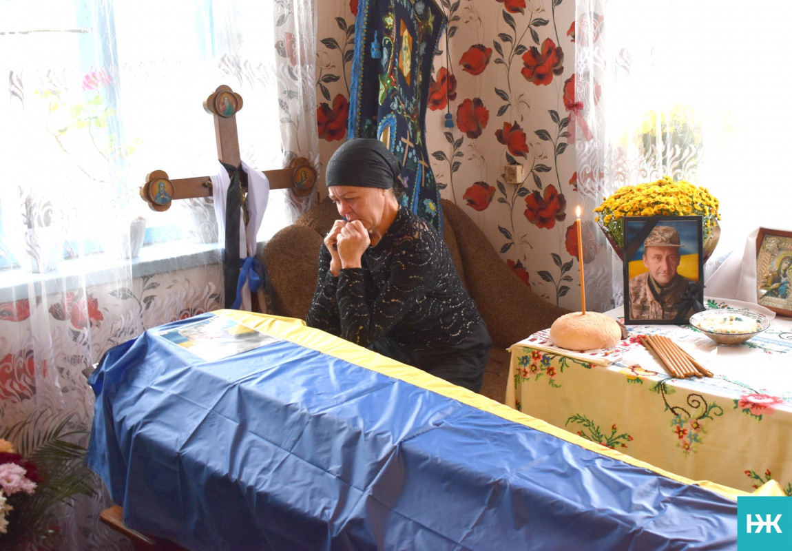 Мобілізували навесні цього року: на Волині в останню дорогу провели Героя Руслана Русила