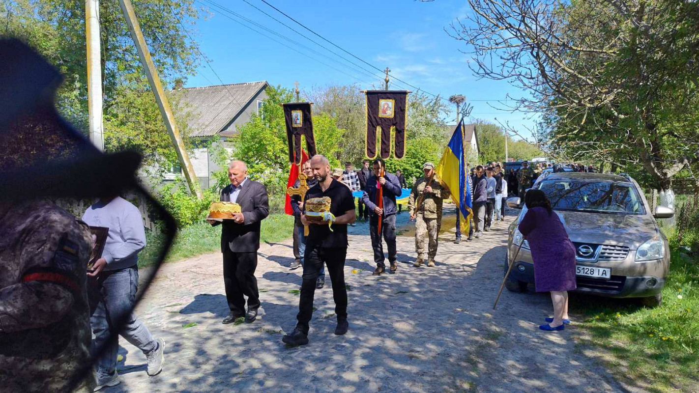 Навіки 33: на Волині в останню земну дорогу провели Героя Антона Пугача
