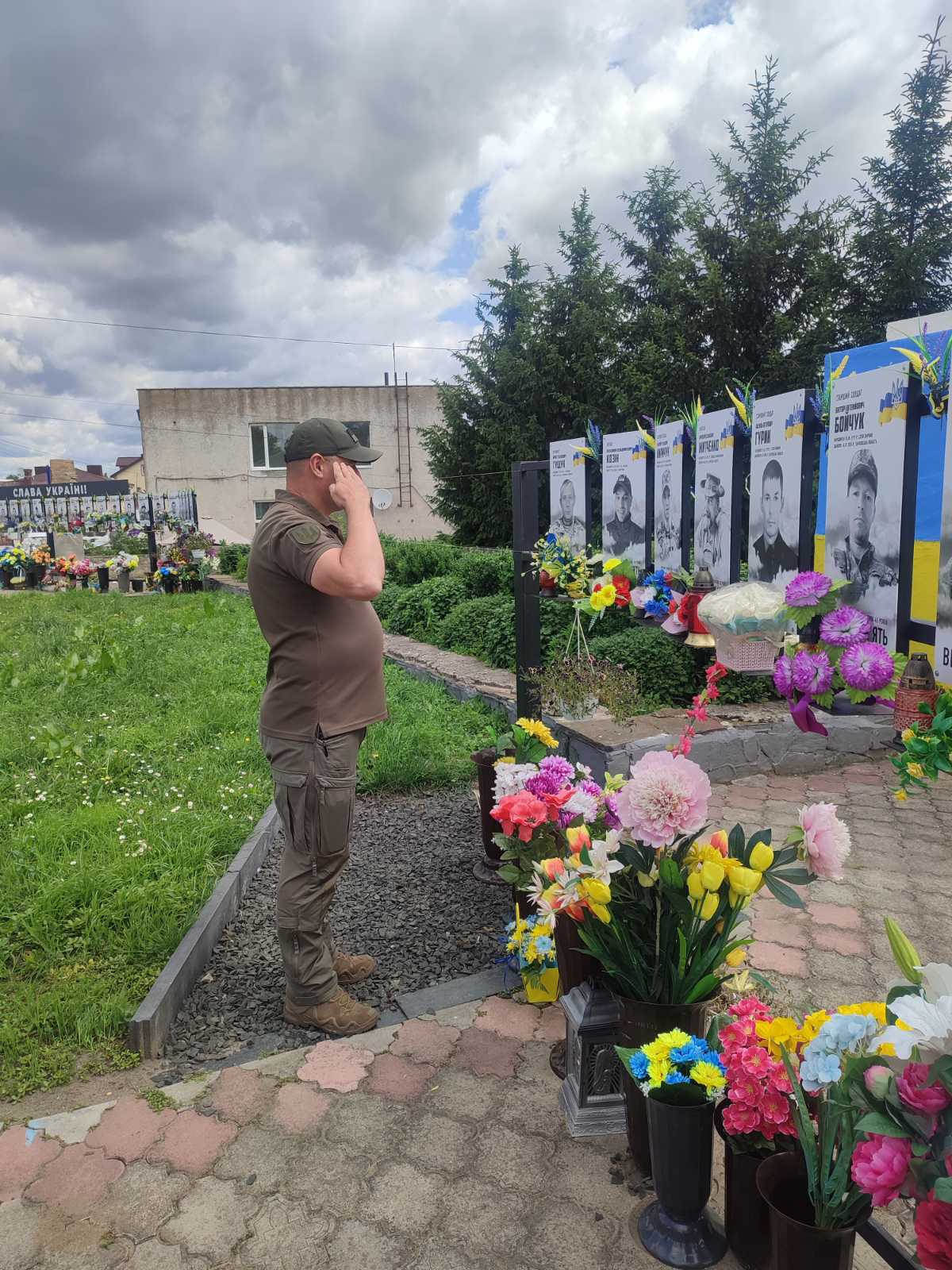 Рідним полеглих воїнів з Волині вручили посмертні нагороди Героїв