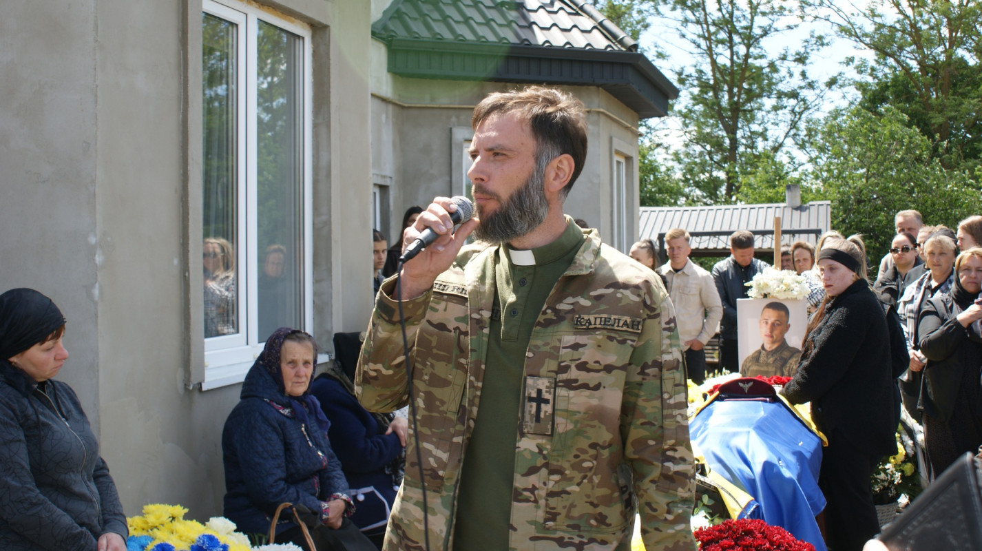 «Врятував побратима ціною власного життя»: на Волині попрощалися з 25-річним Героєм Андрієм Лавренчуком