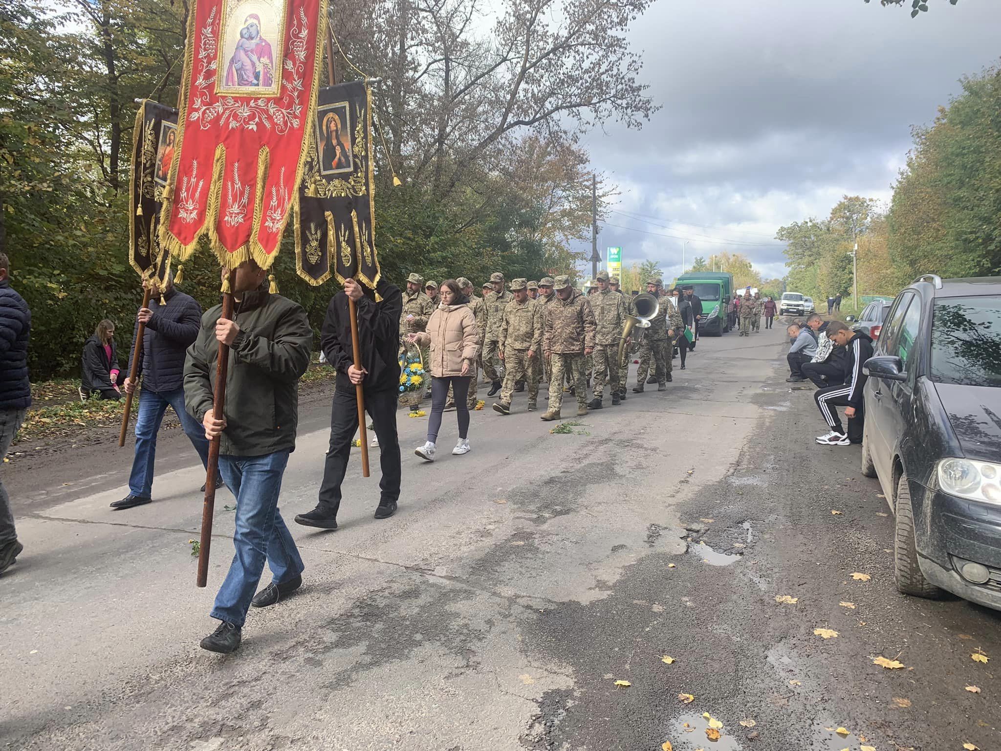 Призвали на службу у липні, а в жовтні загинув: на Волині поховали Героя Олександра Старостіна