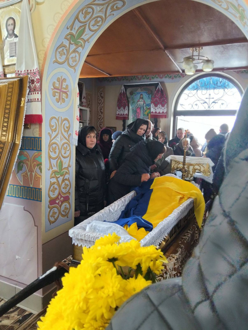 На Волині провели в останню земну дорогу військового Василя Ярмолюка