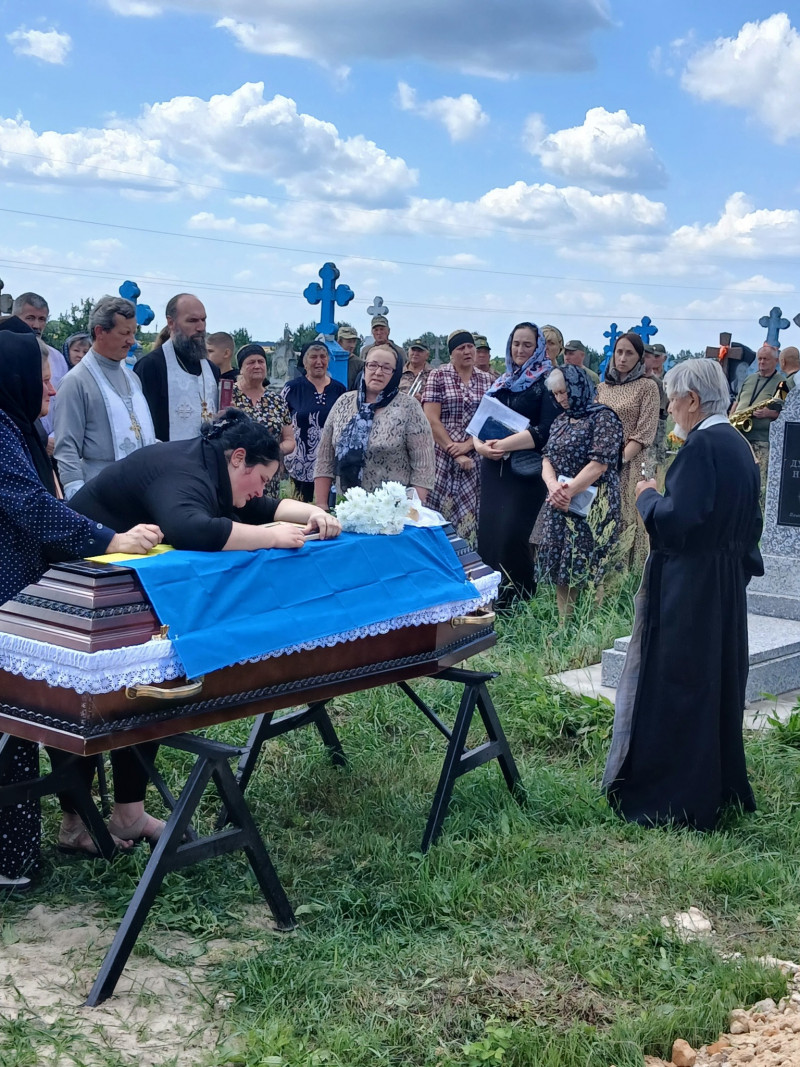 Героя повернули під час обміну тілами загиблих: на Волині в останню дорогу провели Івана Заблоцького
