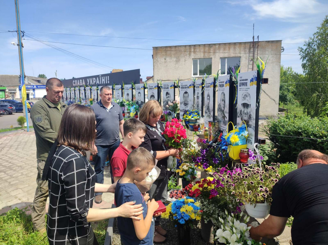 Рідним Героя з Волині Павла Шумчука вручили посмертну нагороду воїна