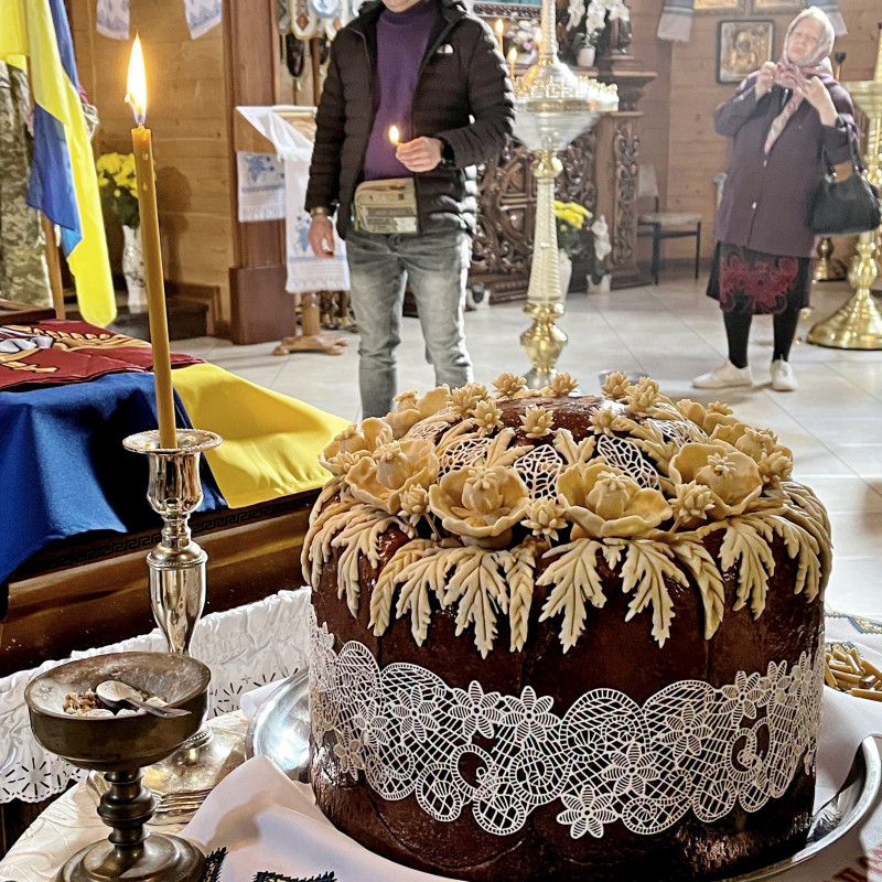 Два роки невідомості: на Волині попрощалися з 32-річним воїном, загибель якого підтвердила ДНК-експертиза