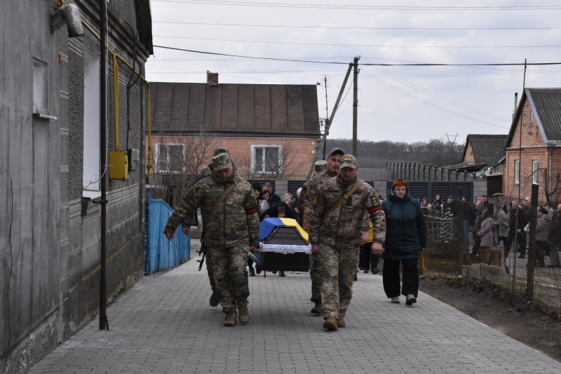 Загибель підтвердила ДНК-експертиза: на Волині після року невідомості попрощалися з Героєм Михайлом Шевчуком