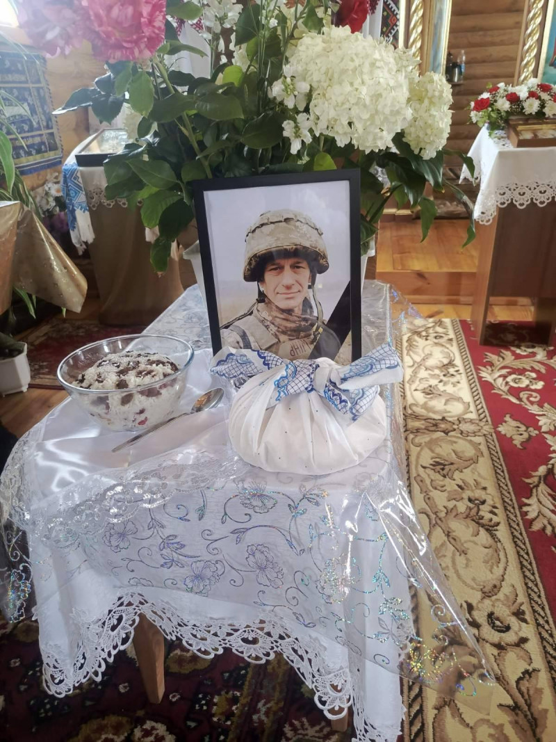 Життя Героя трагічно обірвалося у Курській області: на Волині в останню дорогу провели Віктора Кревського