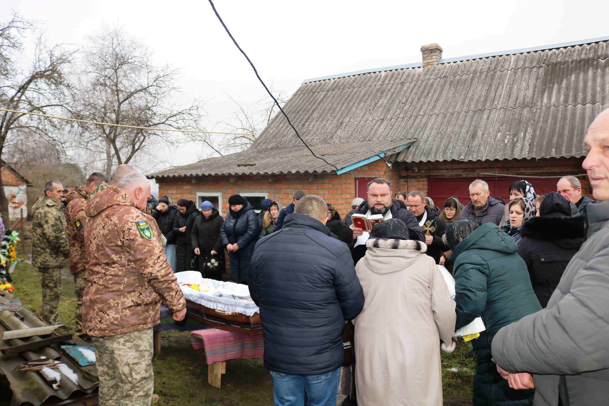 Помер дорогою додому: у Луцькому районі поховали молодого військового Івана Фліса