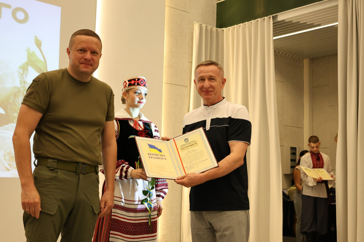 Відзнаки МОЗ й ОДА: медиків Волині привітали з професійним святом