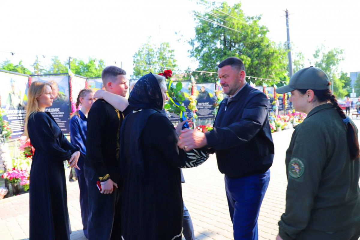 Загинули за Україну: на Волині родинам полеглих Героїв вручили державні нагороди