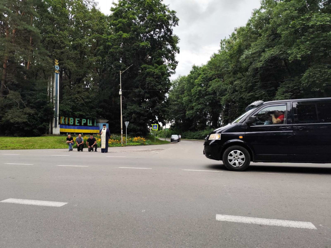 Загинув понад 3 місяці тому: у Луцькому районі поховали 31-річного Героя Петра Низового