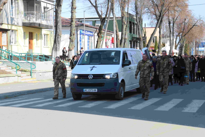 Громада на Волині провела в останню земну дорогу свого захисника Івана Шваївського