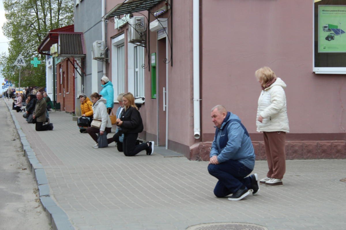 «Тепер тато захищатиме з небес»: волиняни попрощалася з 25-річним Антоном Хвостюком