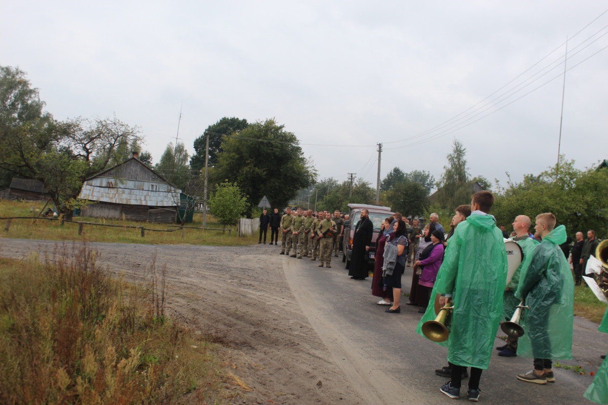 Не дожив до 50-річчя один день: на Волині поховали загиблого Героя Івана Гайдучика