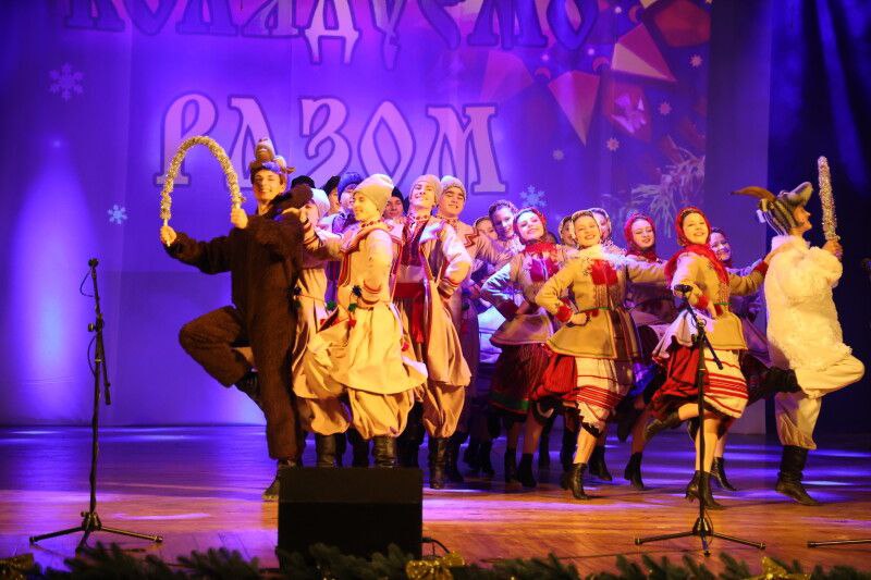 Світло Різдва в час війни: у Луцьку відбувся благодійний концерт на підтримку ЗСУ