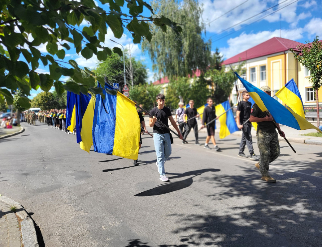 Волинь попрощалася з «молодим Залужним»: загиблого Героя Бориса Степанюка провели в останню дорогу