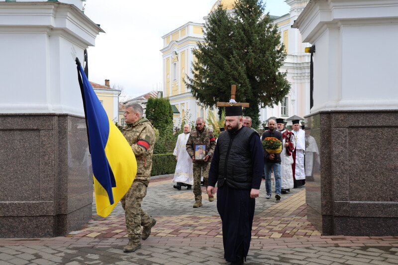 У Луцьку попрощалися з Героєм Вадимом Смірновим, який понад рік вважався зниклим безвісти