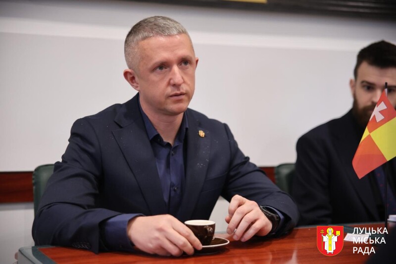 Андрій Разумовський зустрівся з представником МЗС Вячеславом Войнаровським: про що говорили