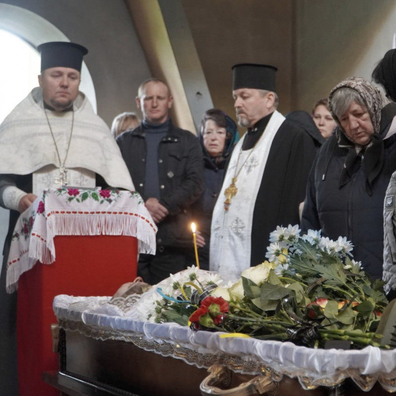 Тричі приходив до військкомату та просився на службу: на Волині поховали 31-річного Героя Віталія Кузмяка