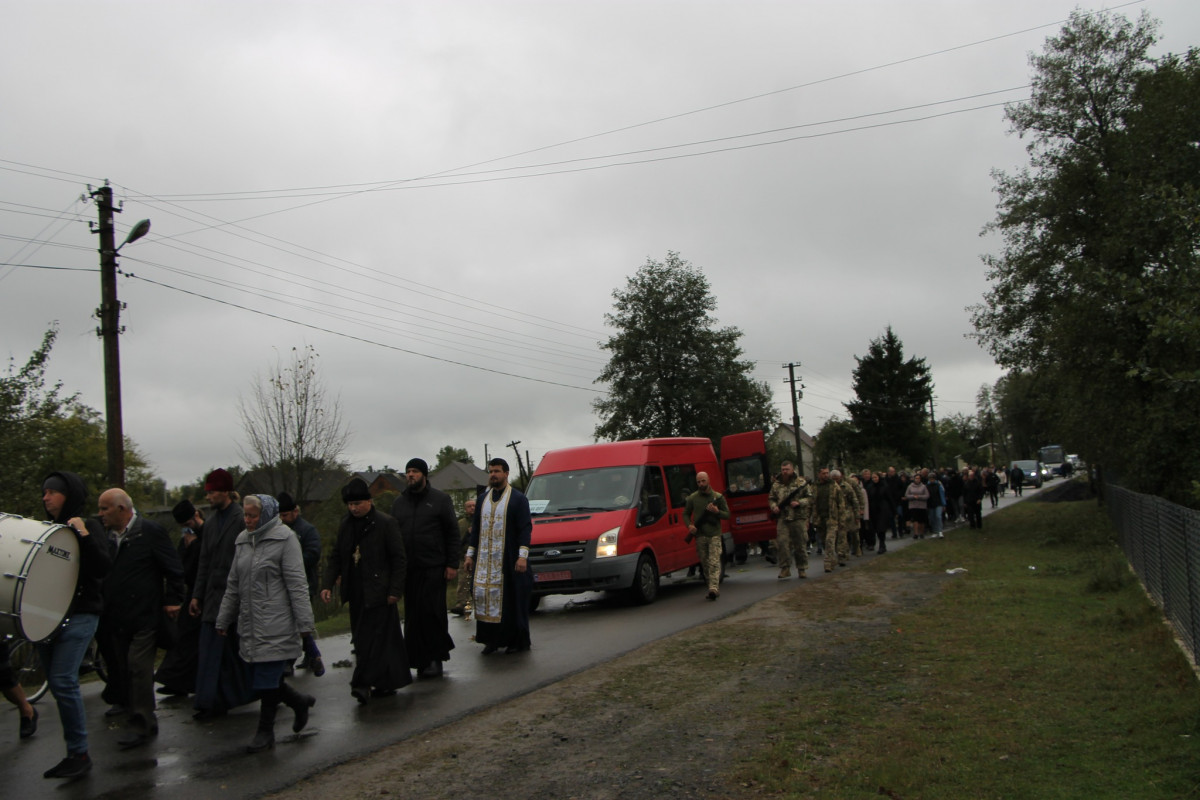 Загинув у полоні: волиняни провели до місця вічного спочинку воїна Ярослава Гарбара