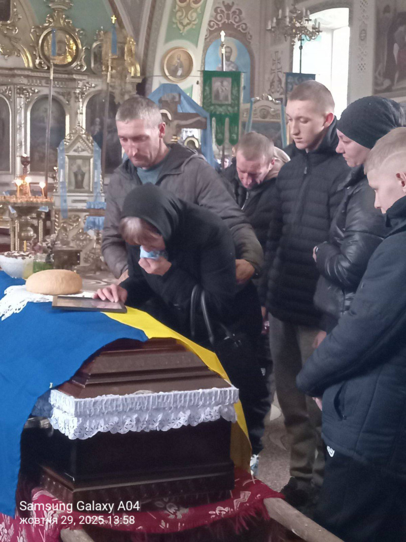 На Волині попрощалися із захисником Іваном Воронюком, який тривалий час вважався зниклим безвісти