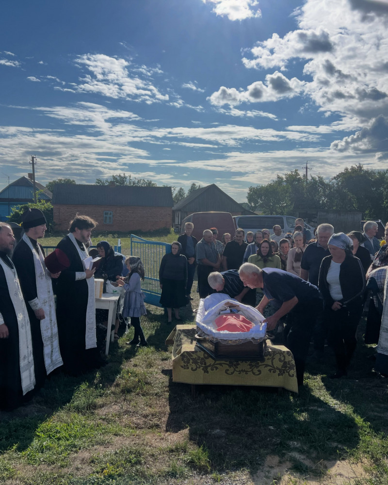 На Волині попрощалися зі священником