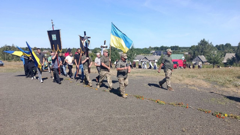 Залізничник, який став оператором БпЛА: на Волині попрощалися із Героєм Василем Мотрунчиком