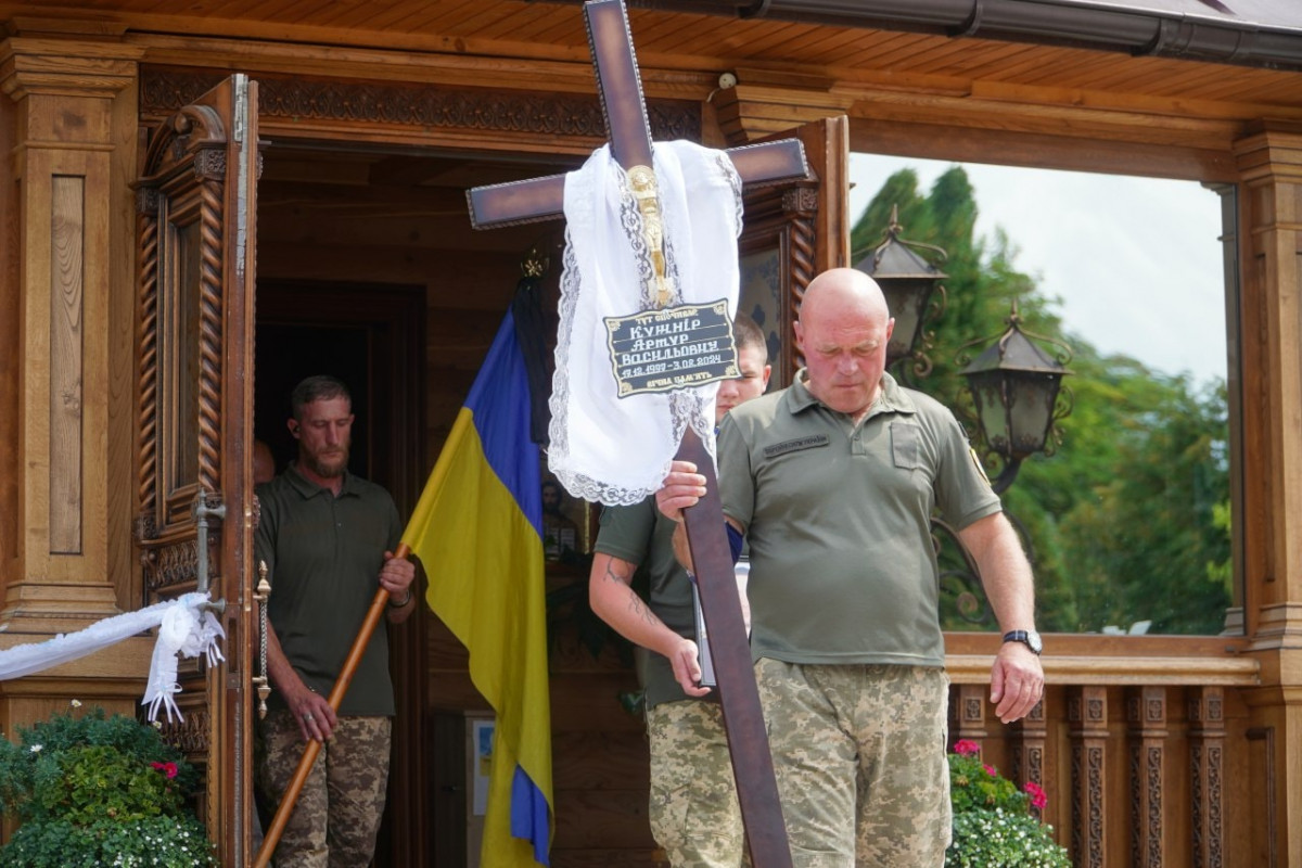 Йому було лише 26 років: на Волині попрощалися з молодшим лейтенантом Артуром Кушніром