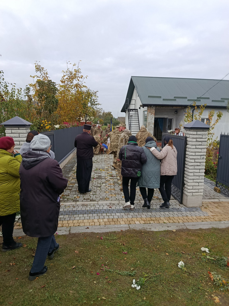 Його життя обірвалося на полі бою: на Волині в останню земну дорогу провели загиблого Героя Олександра Пальшина