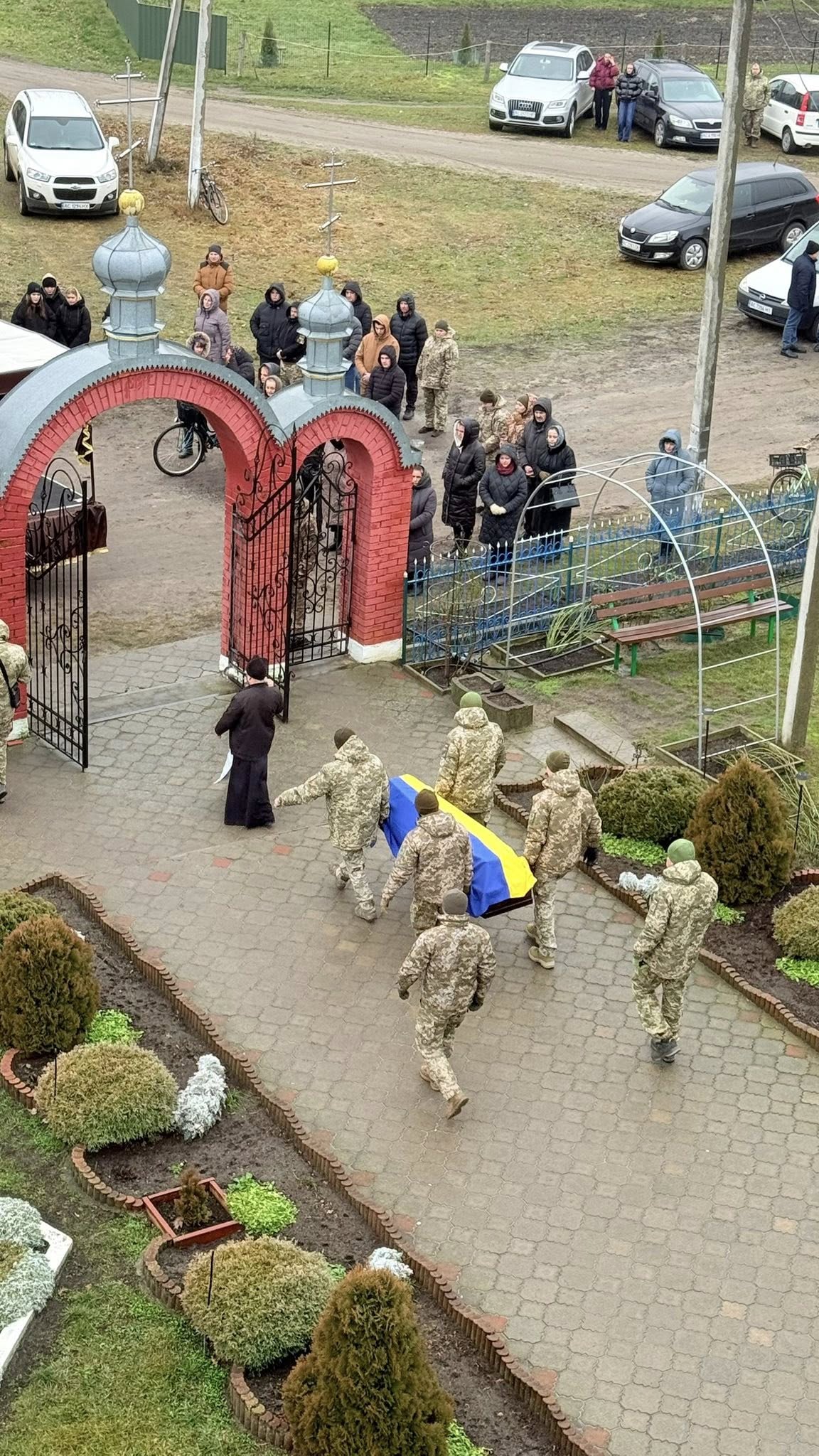 На Волині в останню дорогу провели Героя Богдана Божка