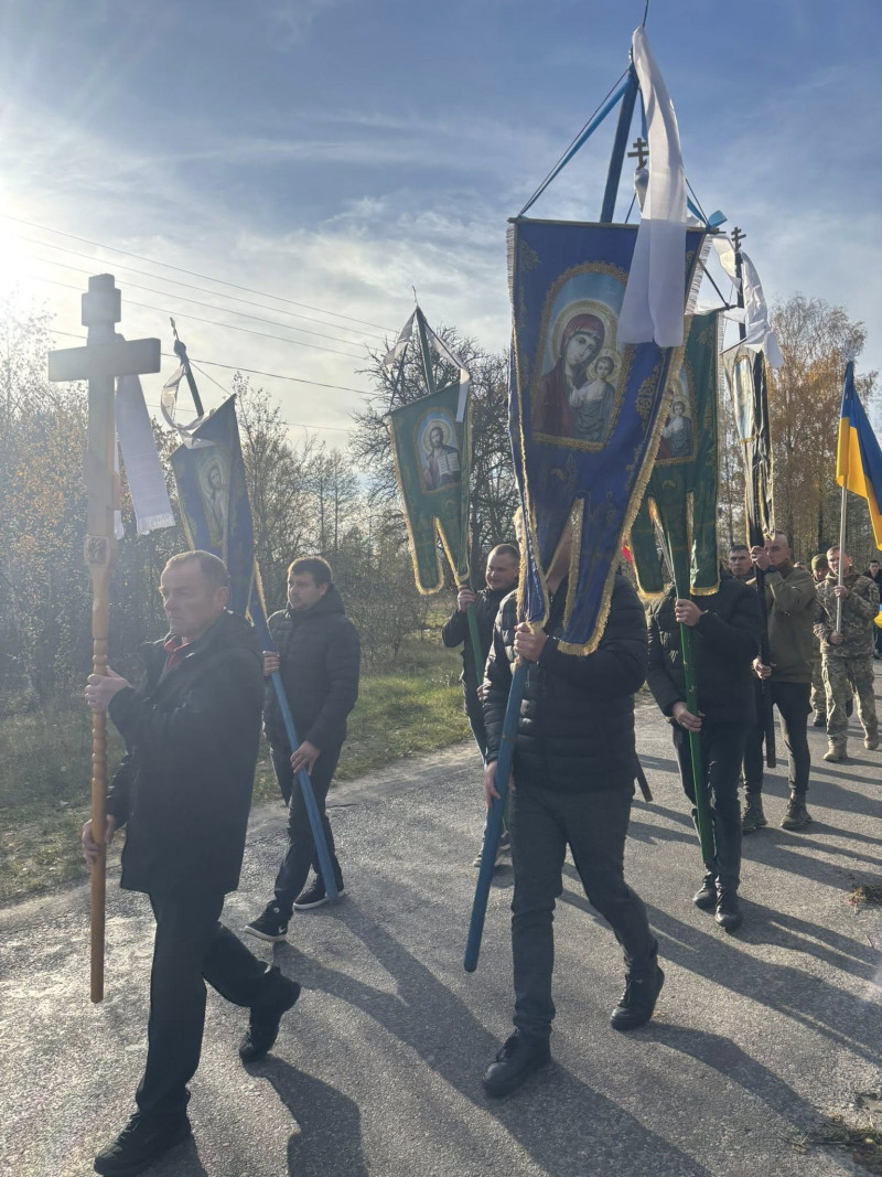 До останнього подиху боронив Україну: на Волині попрощалися із загиблим Героєм Іваном Кіпенем