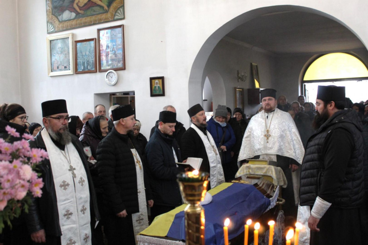 Завтра йому мало виповнитися 55 років: на Волині попрощалися із захисником Василем Савичем