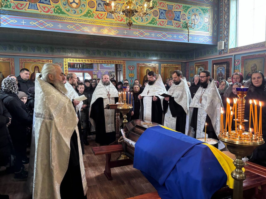 Життя трагічно обірвалося у бою: на Волині попрощалися з полеглим на війні воїном Сергієм Сліпцем