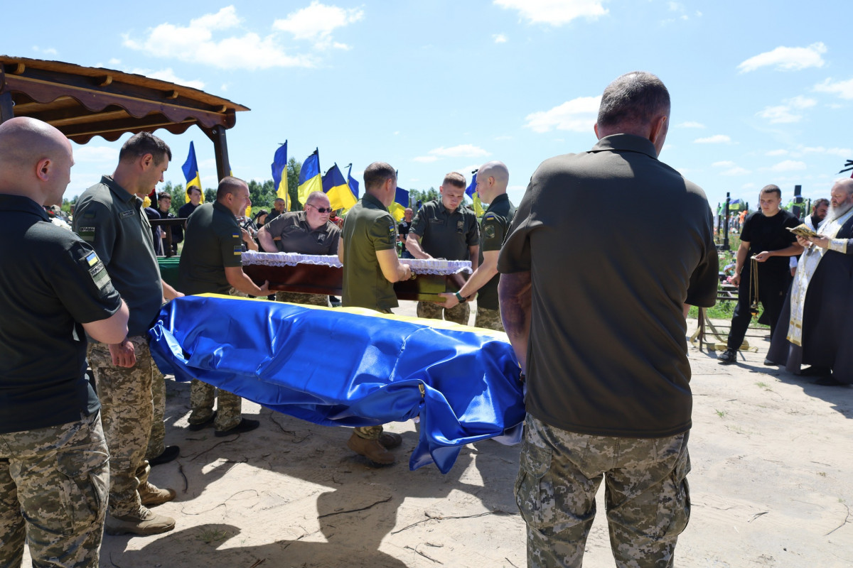 Назавжди 27: на Волині поховали прикордонника-снайпера Віталія Шеремету