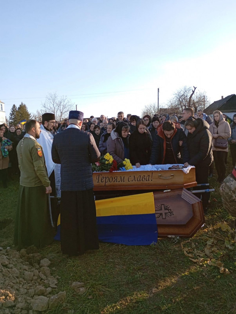 Важке поранення забрало життя: на Волині все село зійшлося провести в останню дорогу Героя Юрія Годлевського