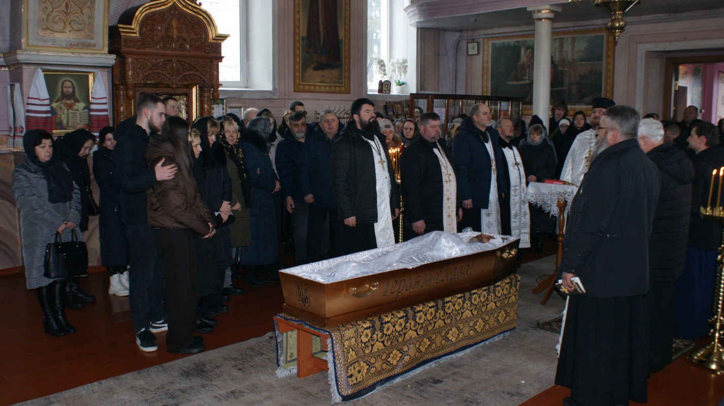 Навіки 44: на Волині попрощалися з Героєм Анатолієм Репшем