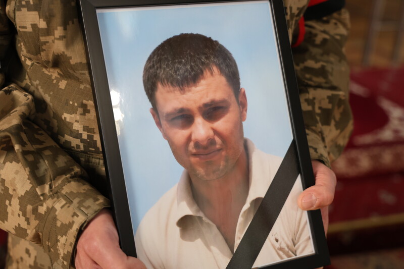 У Луцьку попрощалися з Героєм Андрієм Ющиком, який загинув понад рік тому
