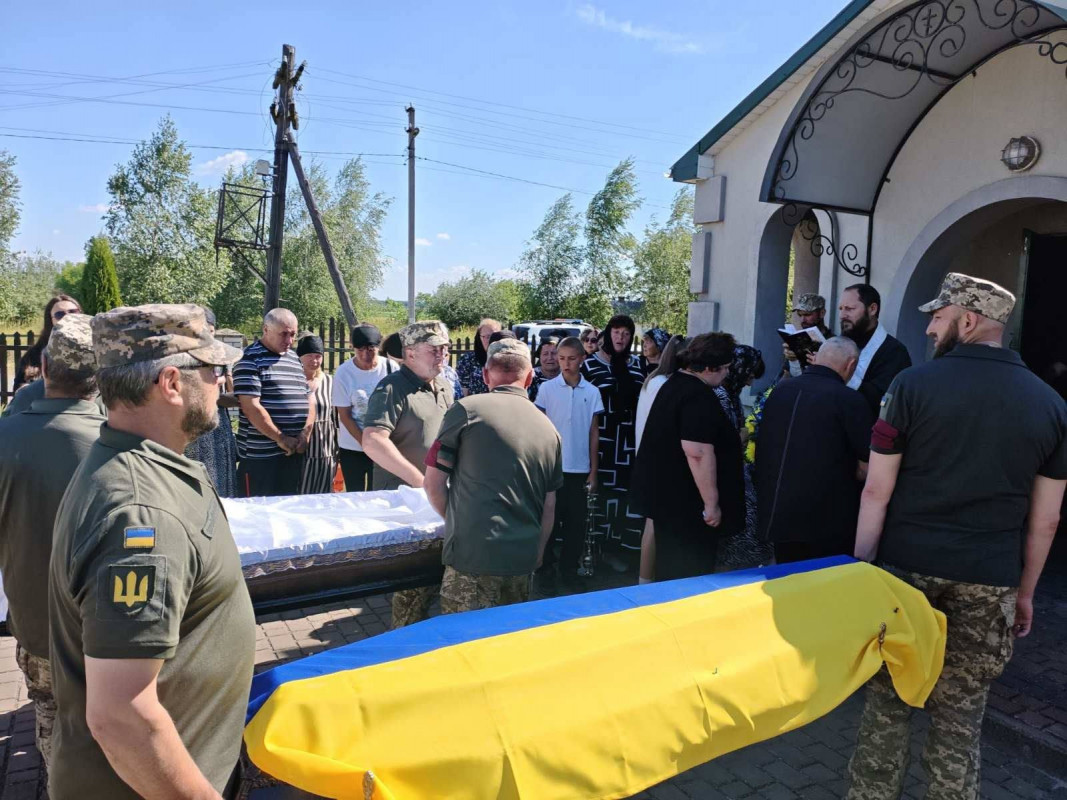 Назавжди 33 роки: на Волині поховали воїна Тараса Тимчишина