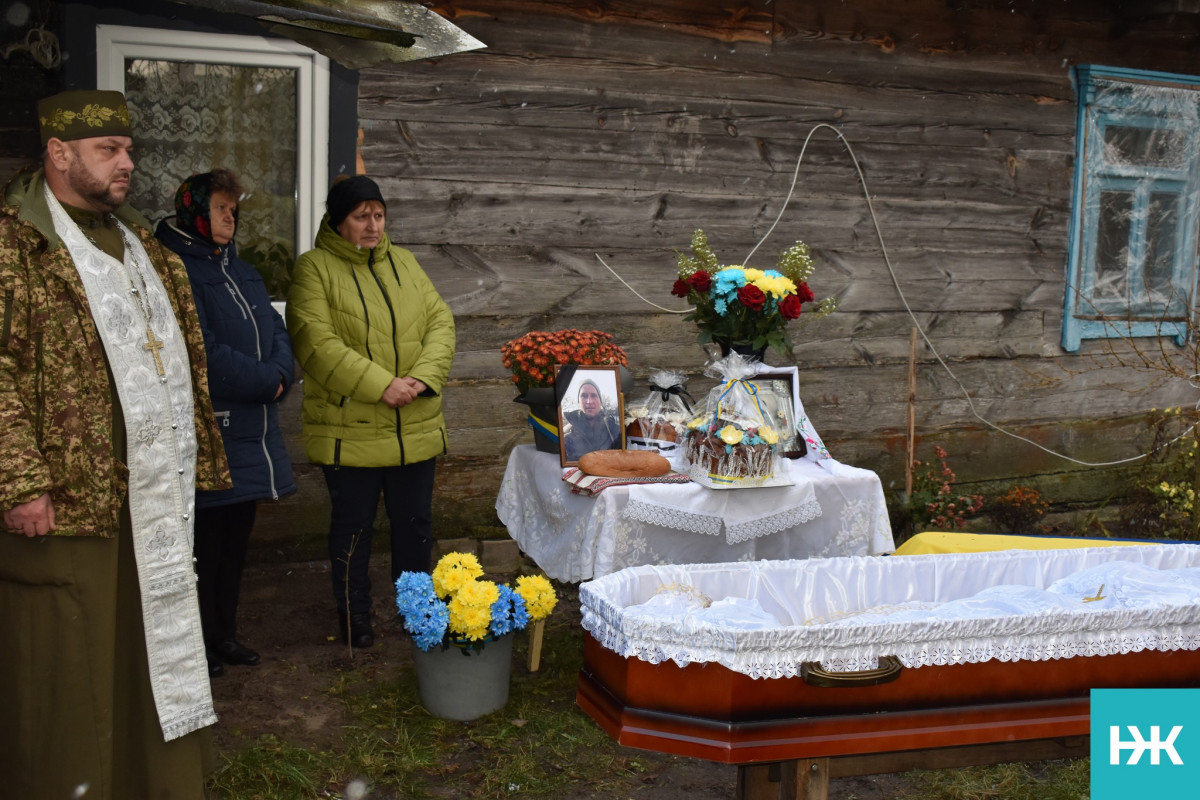 Молодий воїн не встиг створити сім'ю: на Волині попрощалися із загиблим Героєм Юрієм Кратіком