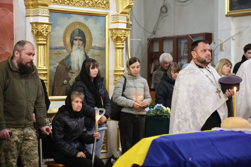 Загинув у вересні минулого року: у Луцьку попрощались з Героєм Дмитром Загурним
