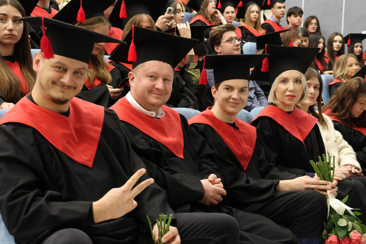 Близько 800 магістрів отримали дипломи в Луцькому національному технічному університеті