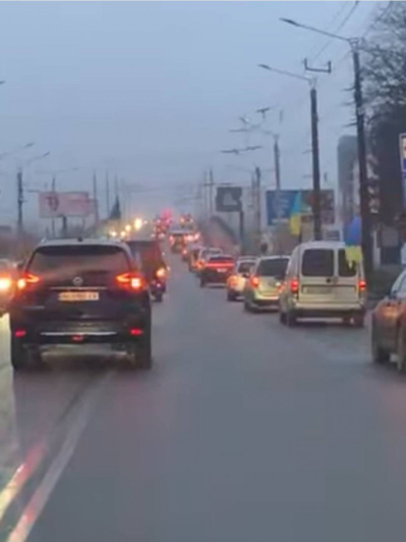 Довгий час вважався зниклим безвісти, однак, на жаль, дива не сталося: на Волині поховали молодого Героя Вадима Слєпцова