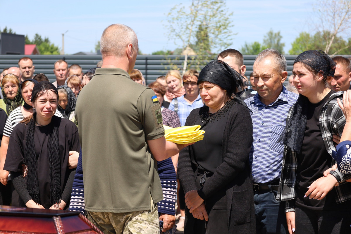 Назавжди 27: на Волині поховали прикордонника-снайпера Віталія Шеремету
