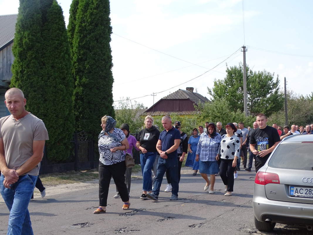 Трагічний день: на Волині попрощались з Героєм Юрієм Дарчиком