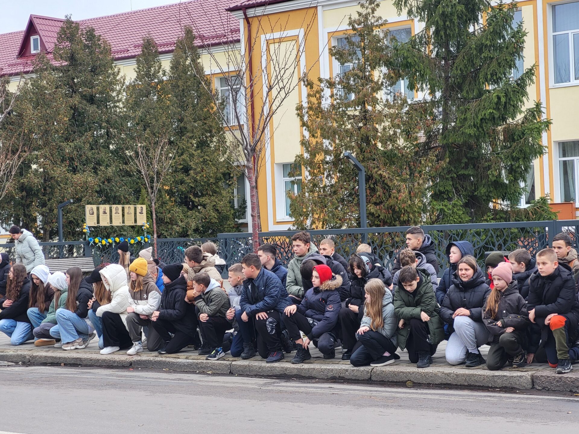 «Людина, яку пам'ятатимуть не лише на Волині, а й за межами України»: на Волині попрощалися з Героєм Ігорем Кобишем