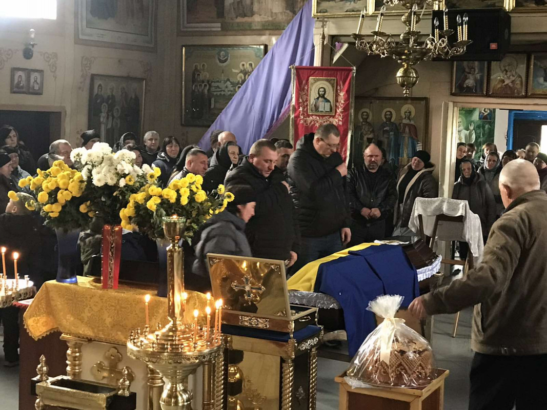 Понад 2 роки вважався зниклим безвісти: на Волині попрощалися із захисником Віктором Баликом