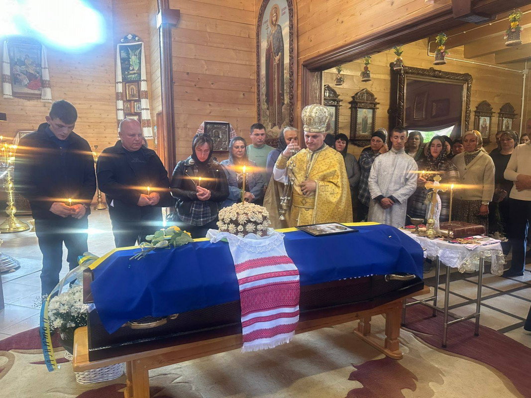Не встиг створити сім’ю: на Волині в останню земну путь провели 28-річного Героя Миколу Шевчука