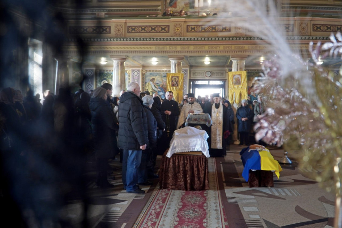 Загинув у четверту річницю російського вторгнення: на Волині в останню путь провели Героя Ігоря Саваса