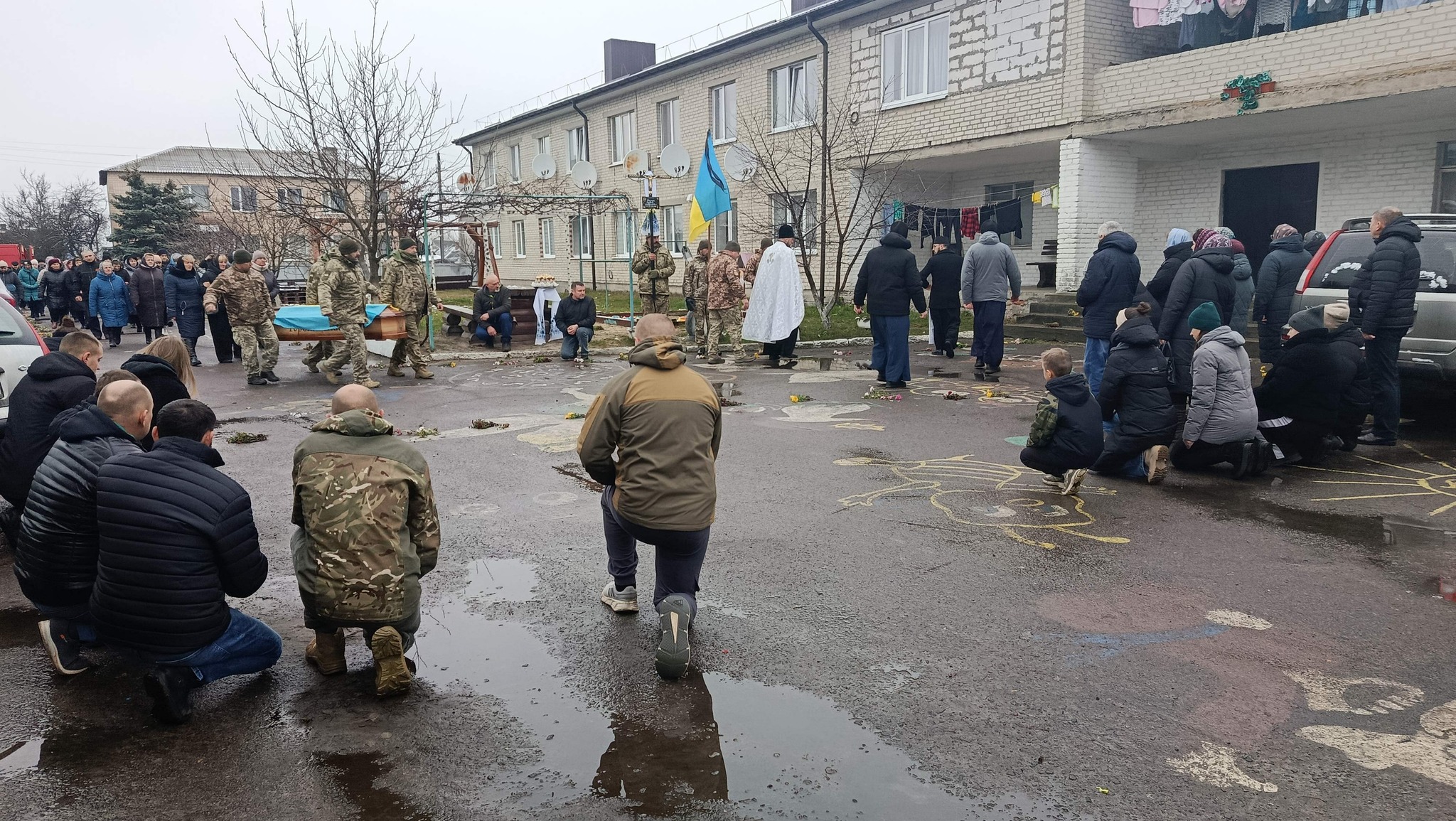 Трагічно загинув у ДТП: на Волині попрощалися із 32-річним захисником Едуардом Радчуком